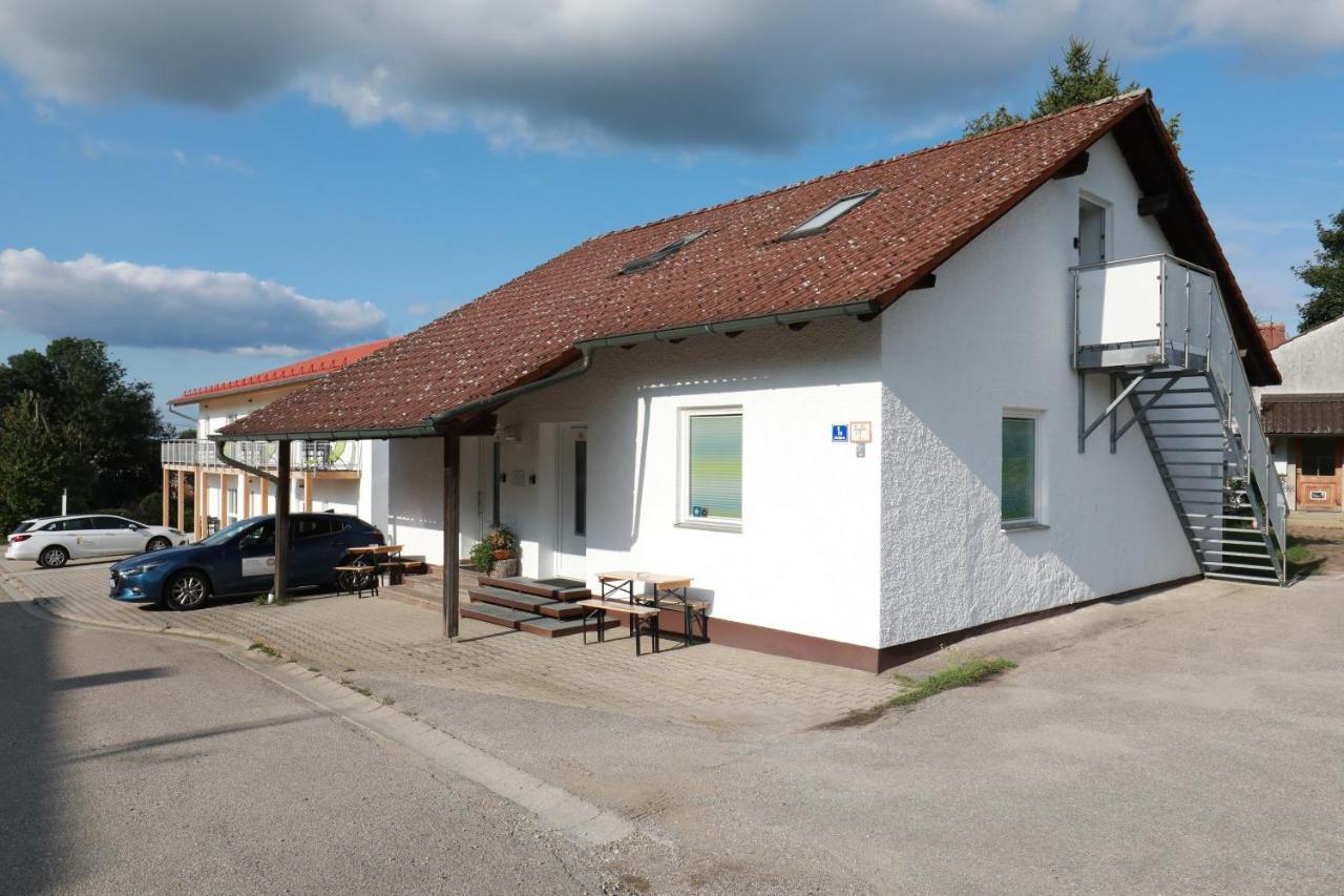 Holledau-Apartments Familie Gmeineder Osterwaal Exterior foto